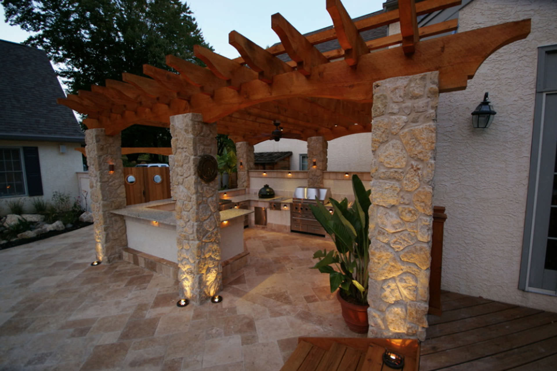 Uplight Pergola Lighting Ideas