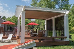 expansive retractable shade