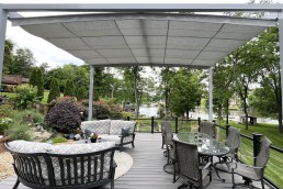 retractable shade structure